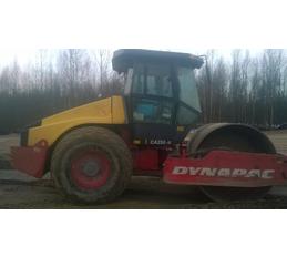 Каток грунтовый CA302